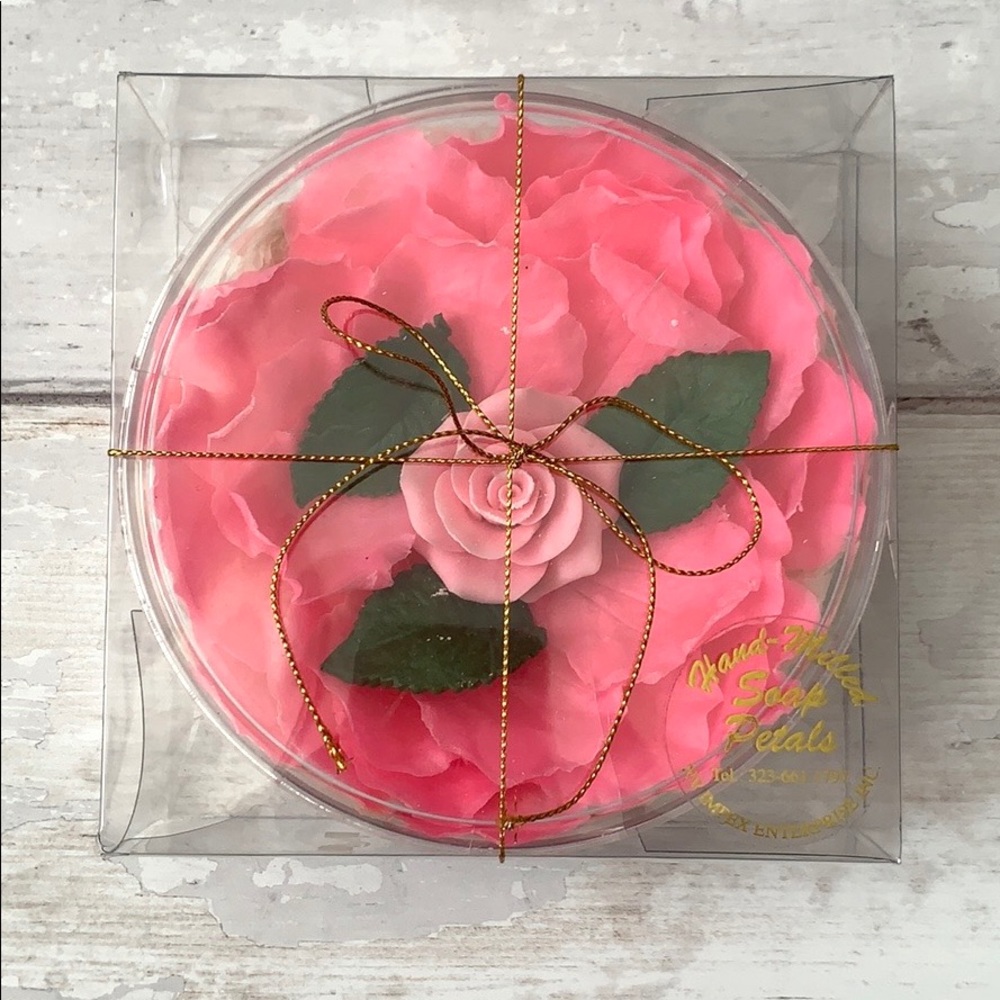 Hand-Milled Soap Petals Pink Rose Design Gifts Decor Bath Accessories NEW